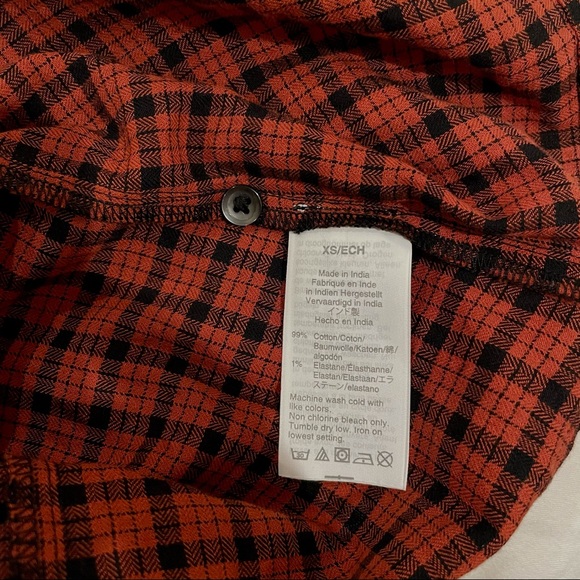 Madewell Ruffle Front Top - Picture 7 of 8